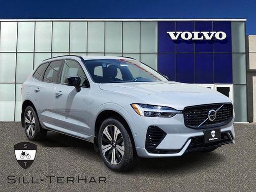 2025 Volvo XC60 Plug-In Hybrid T8 Plus