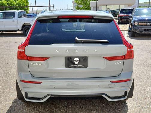 2025 Volvo XC60 Plug-In Hybrid T8 Plus