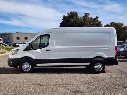 2025 Ford Transit-250 148 WB Medium Roof Cargo
