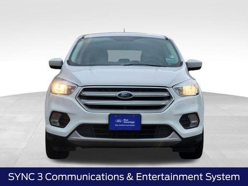 Oxford White 2019 Ford Escape SE
