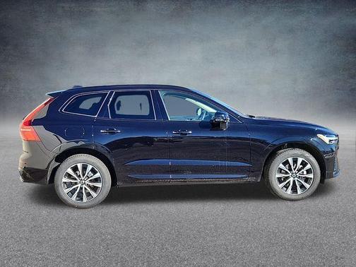 2025 Volvo XC60 B5 Core