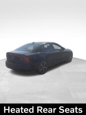 Onyx Black Metallic 2024 Volvo S60 B5 Core Dark Theme