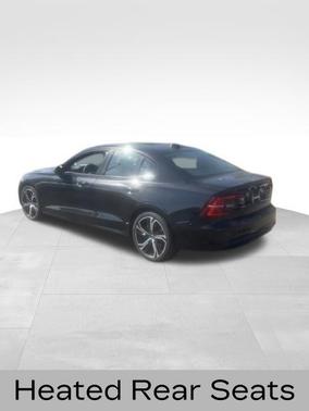 Onyx Black Metallic 2024 Volvo S60 B5 Core Dark Theme