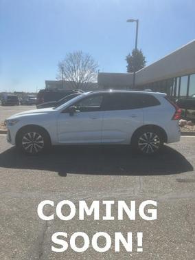 2024 Volvo XC60 B5 Plus Dark Theme