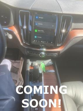 2024 Volvo XC60 B5 Plus Dark Theme