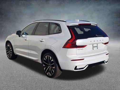 2026 Volvo XC60 Plug-In Hybrid T8 Ultra