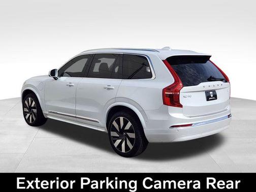 2024 Volvo XC90 Recharge Plug-In Hybrid T8 Ultimate 6-Seater