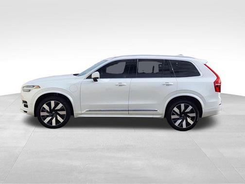 2024 Volvo XC90 Recharge Plug-In Hybrid T8 Ultimate 6-Seater