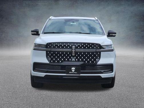 Crystal White Metallic 2026 Lincoln Navigator Black Label
