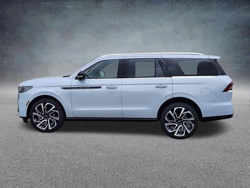 Crystal White Metallic 2026 Lincoln Navigator Black Label