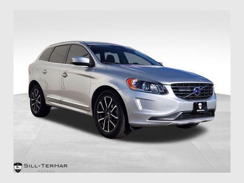 2016 Volvo XC60 T6 Drive-E Platinum