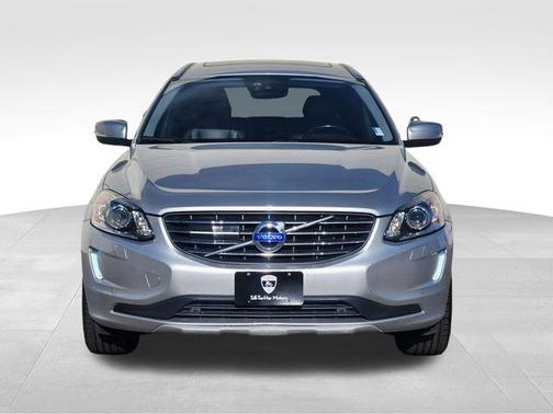2016 Volvo XC60 T6 Drive-E Platinum