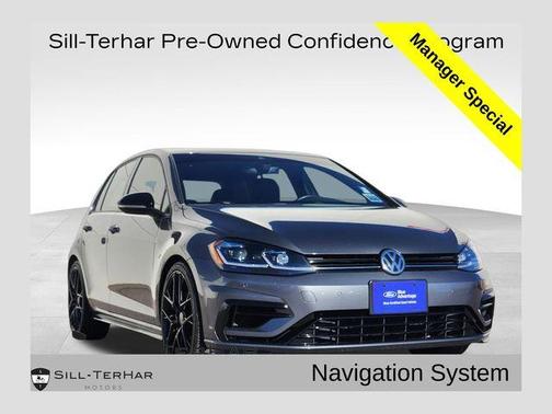 2018 Volkswagen Golf R 2.0T w/DCC & Navigation