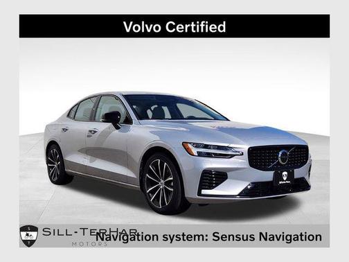 2024 Volvo S60 Recharge Plug-In Hybrid T8 Core Dark Theme