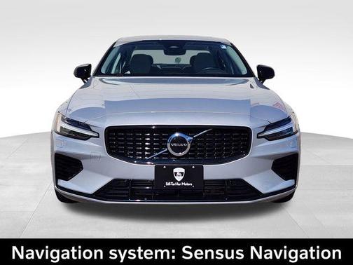 2024 Volvo S60 Recharge Plug-In Hybrid T8 Core Dark Theme