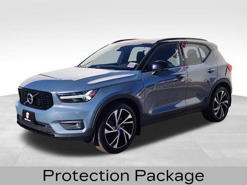 2021 Volvo XC40 T5 R-Design