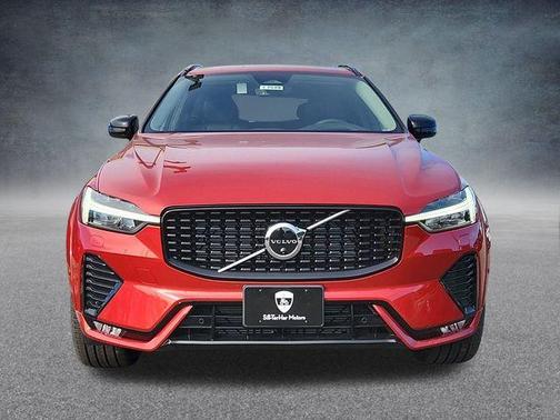 2025 Volvo XC60 B5 Ultra