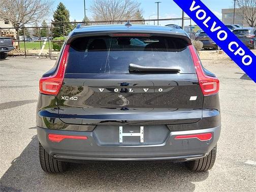 2023 Volvo XC40 Recharge Pure Electric Twin Plus