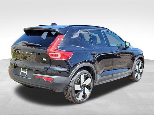 2023 Volvo XC40 Recharge Pure Electric Twin Plus