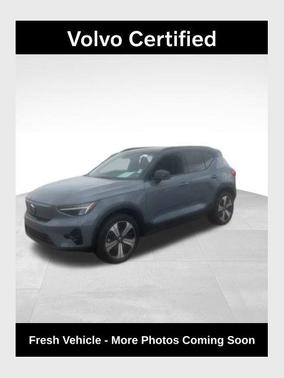 Thunder Gray Metallic 2023 Volvo XC40 Recharge Pure Electric Twin Plus