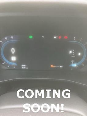 2023 Volvo XC40 B5 Plus Dark Theme