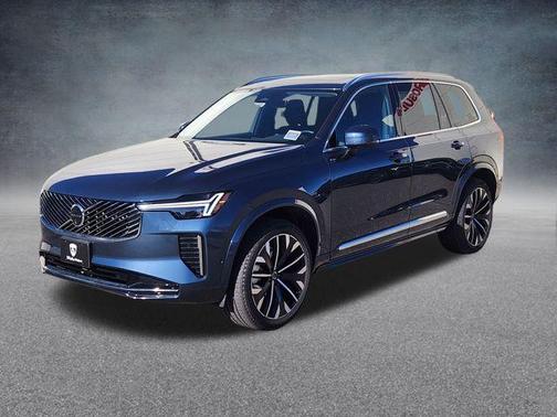 2025 Volvo XC90 B6 Plus 7-Seater