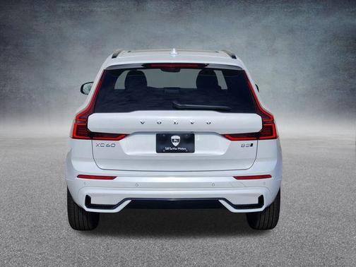 2026 Volvo XC60 B5 Core