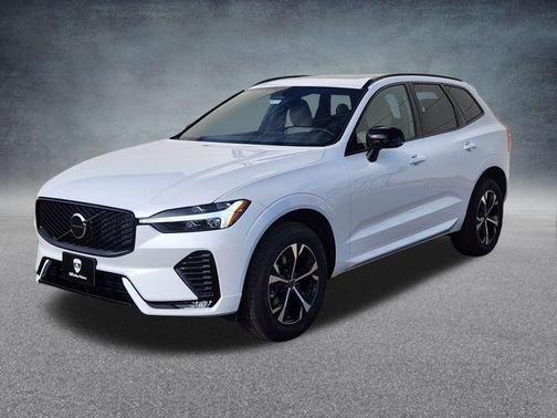 2026 Volvo XC60 B5 Core