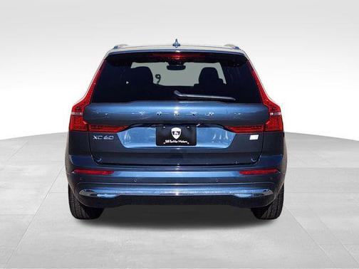 2023 Volvo XC60 Recharge Plug-In Hybrid T8 Plus Bright Theme