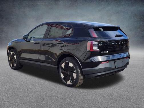 2026 Volvo EX30 Twin Motor Plus