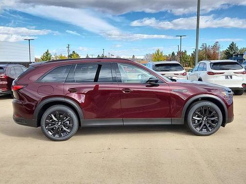 2025 Mazda CX-90 Premium