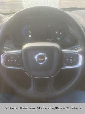 2025 Volvo XC40 B5 Core Bright Theme