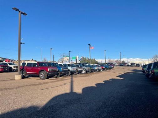 Red 2023 Mitsubishi Outlander SE