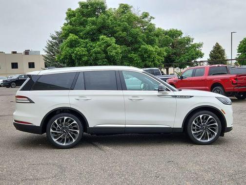 2025 Lincoln Aviator Reserve AWD
