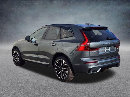2026 Volvo XC60 B5 Ultra