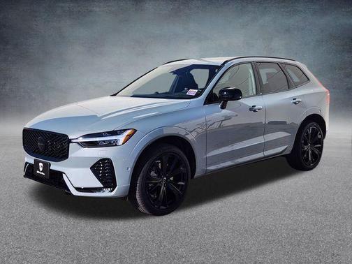 2026 Volvo XC60 B5 Ultra Black Edition