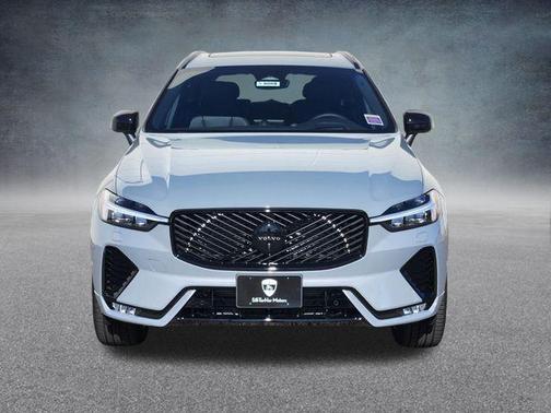 2026 Volvo XC60 B5 Ultra Black Edition