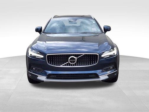 2024 Volvo V90 Cross Country B6 Ultimate