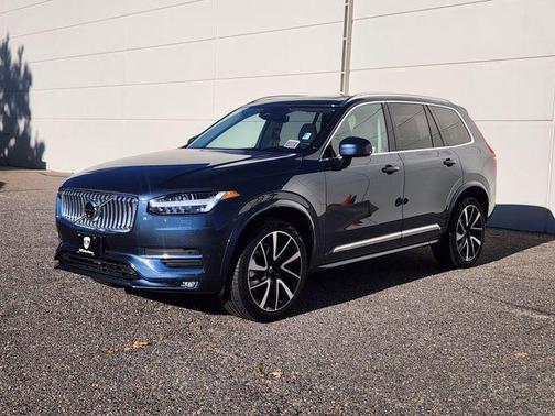 2024 Volvo XC90 B6 Ultimate Bright Theme 6-Seater