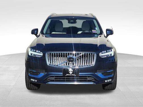 2024 Volvo XC90 B6 Ultimate Bright Theme 6-Seater