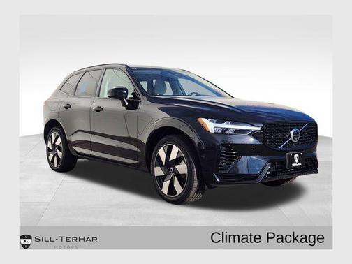 2025 Volvo XC60 Plug-In Hybrid T8 Plus