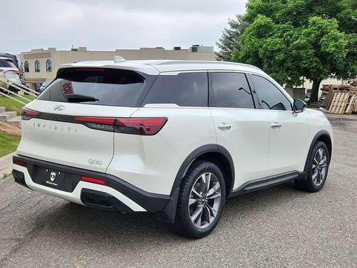 2024 INFINITI QX60 Luxe