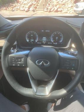 2024 INFINITI QX60 Luxe