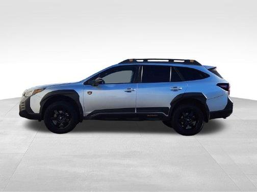 Ice Silver Metallic 2022 Subaru Outback Wilderness