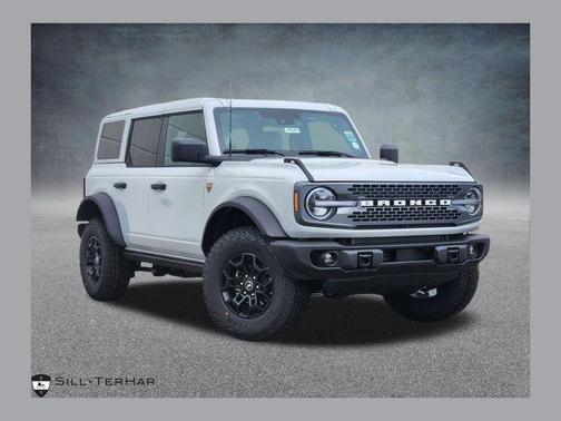 Avalanche Gray 2026 Ford Bronco Badlands