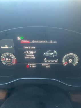 2023 Audi Q5 45 S line Prestige