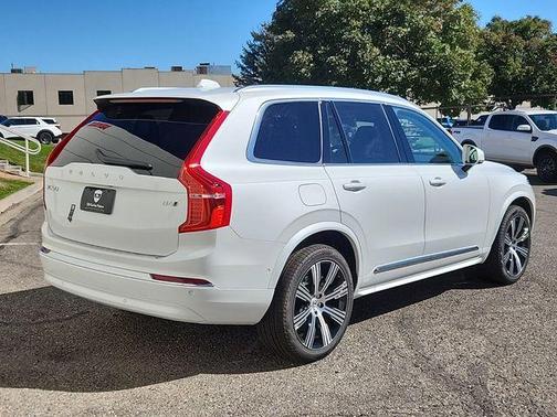 2025 Volvo XC90 B6 Plus 7-Seater