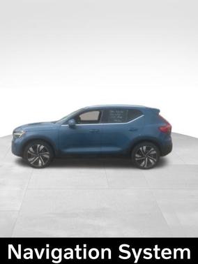Fjord Blue Metallic 2023 Volvo XC40 B5 Ultimate Bright Theme