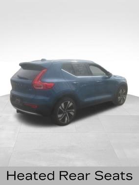 Fjord Blue Metallic 2023 Volvo XC40 B5 Ultimate Bright Theme