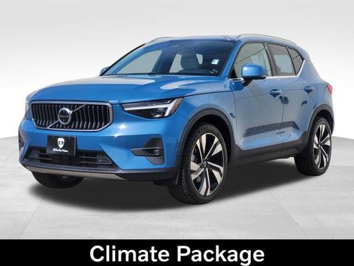 Fjord Blue Metallic 2023 Volvo XC40 B5 Ultimate Bright Theme